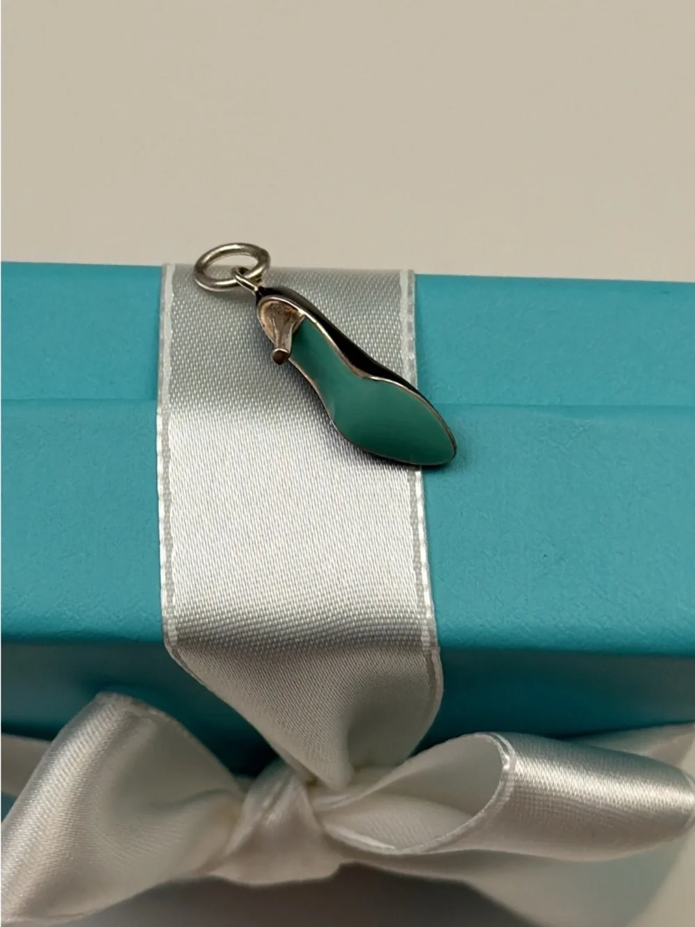 Authentic Tiffany & Co. Blue Enamel Stiletto Heel Shoe Charm - Picture 2 of 6